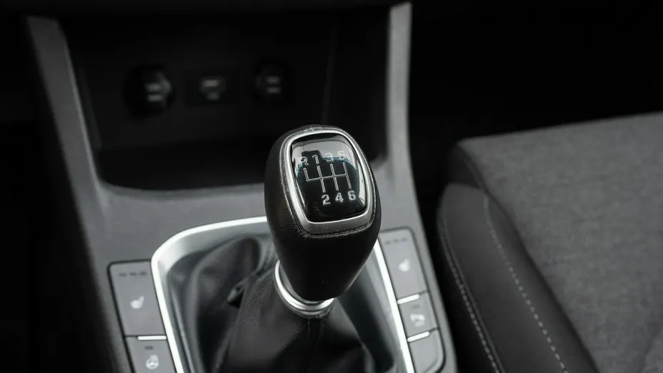 HYUNDAI i30 -