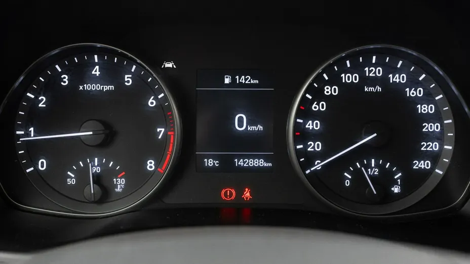 HYUNDAI i30 -