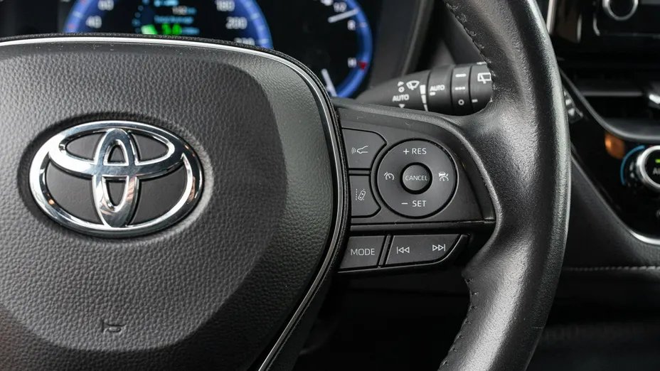 TOYOTA Corolla -