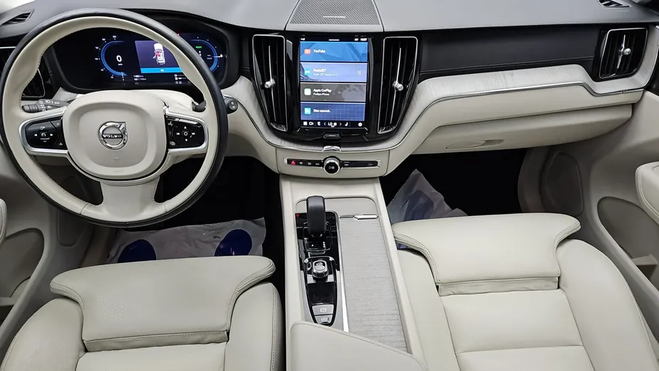VOLVO XC60 -