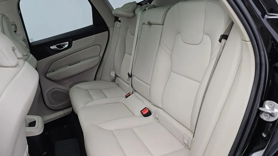 VOLVO XC60 -