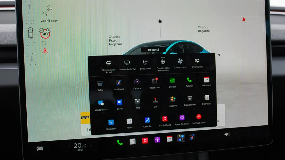 TESLA Model 3 -