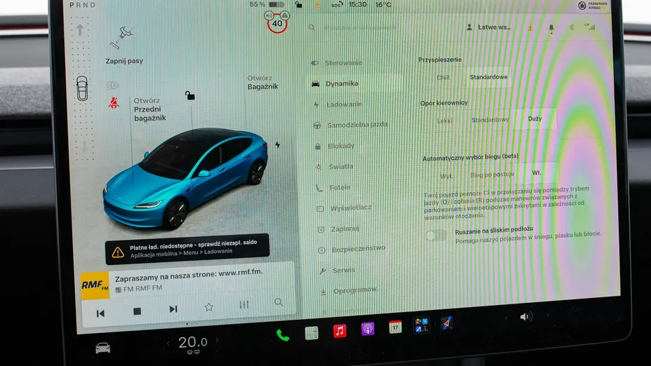 TESLA Model 3 -