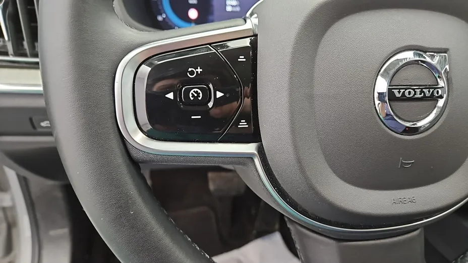 VOLVO V60 -