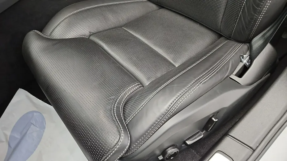 VOLVO V60 -