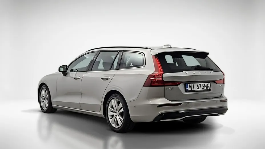 VOLVO V60 -