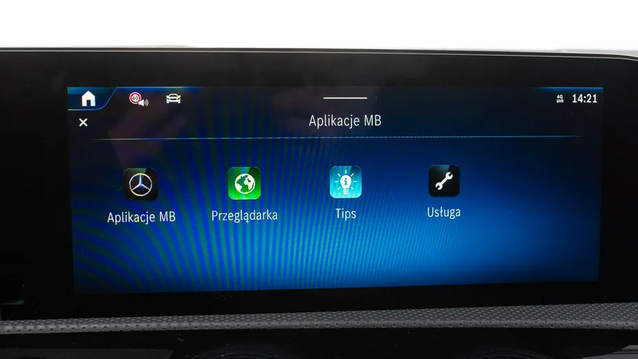 MERCEDES-BENZ CLA -