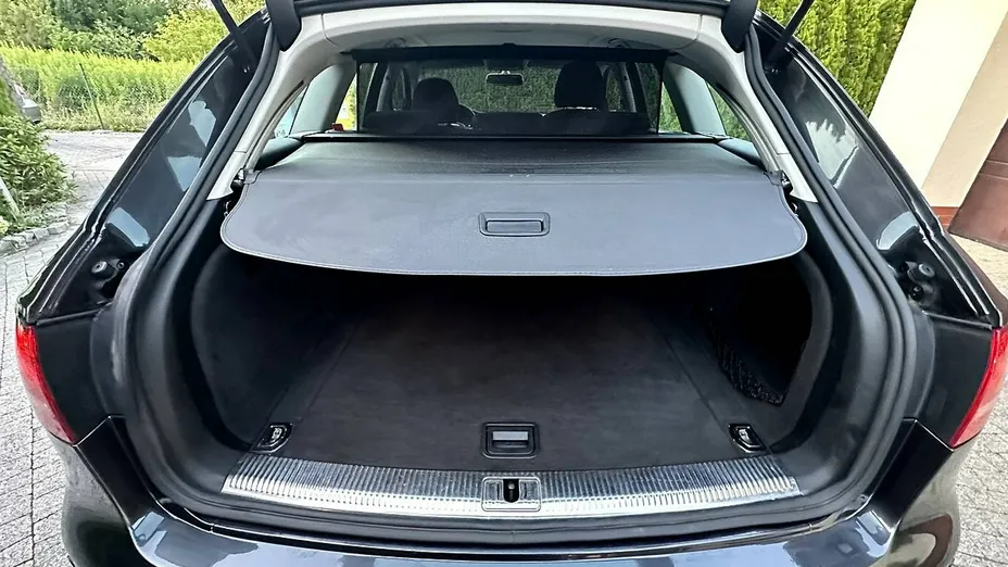 AUDI A4 -