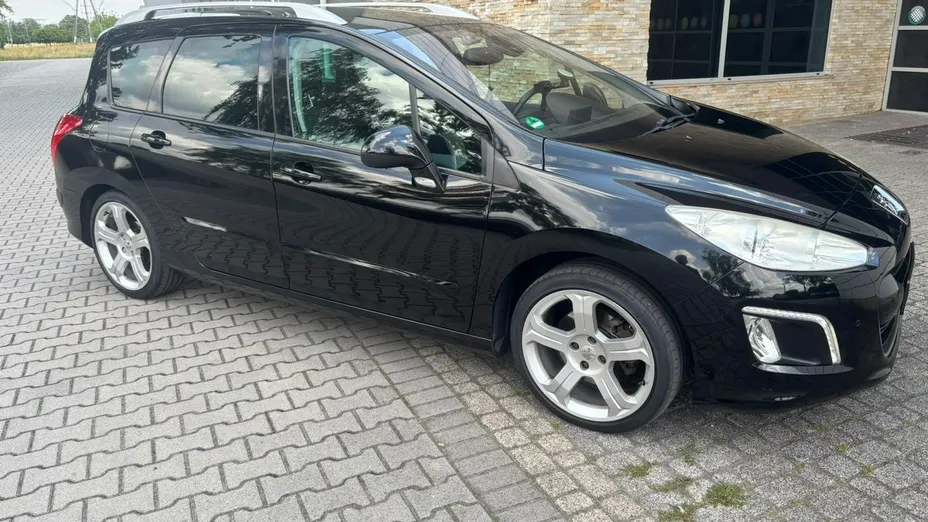 PEUGEOT 308 -