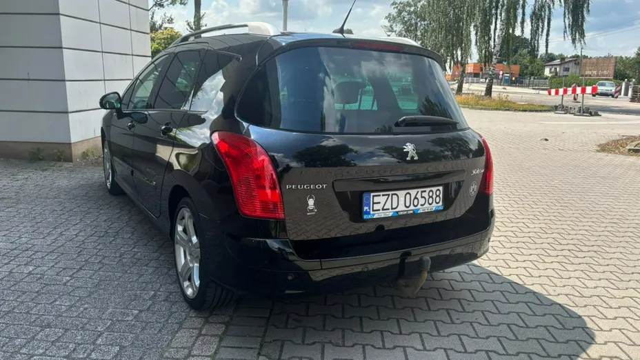 PEUGEOT 308 -