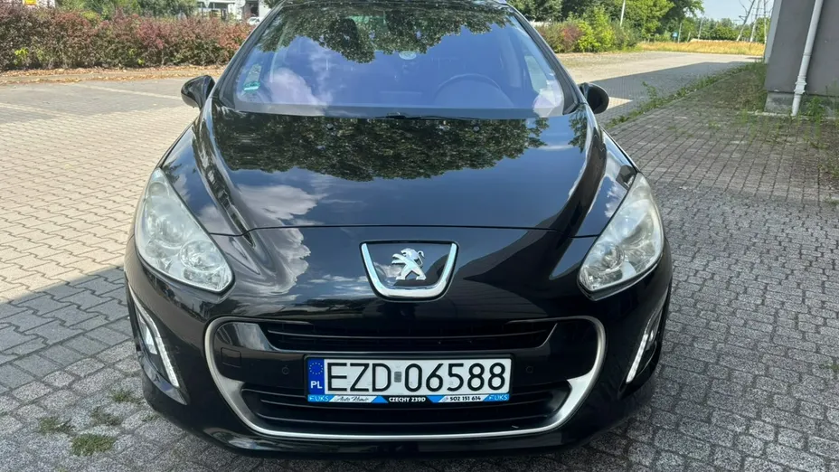 PEUGEOT 308 -