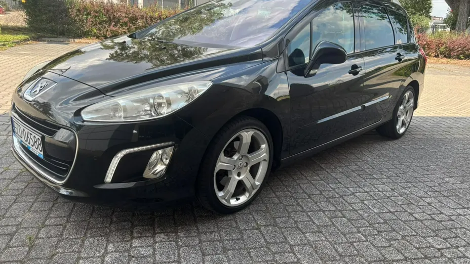 PEUGEOT 308 -