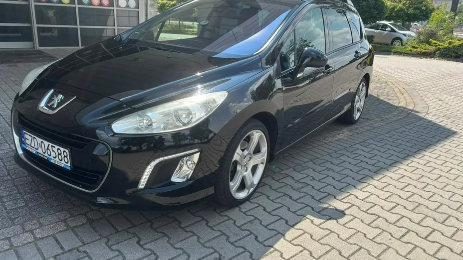 PEUGEOT 308 -