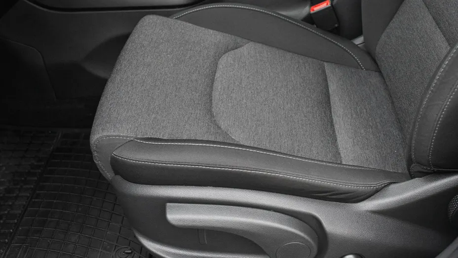 HYUNDAI i30 -