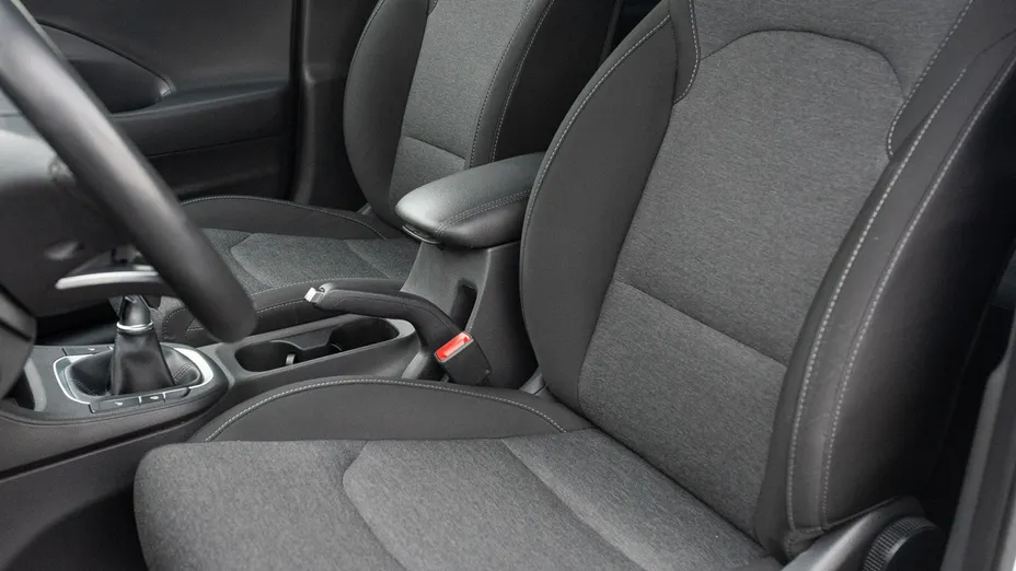 HYUNDAI i30 -