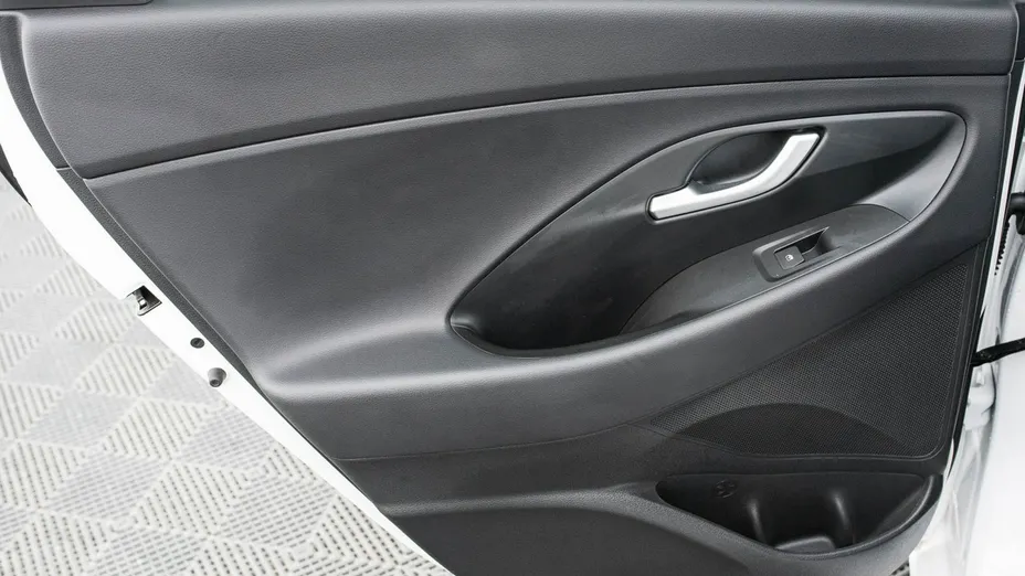 HYUNDAI i30 -