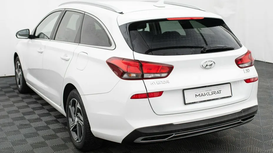 HYUNDAI i30 -