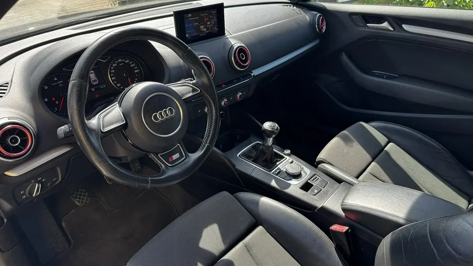 AUDI A3 -