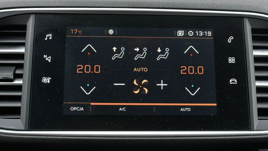 PEUGEOT 308 -
