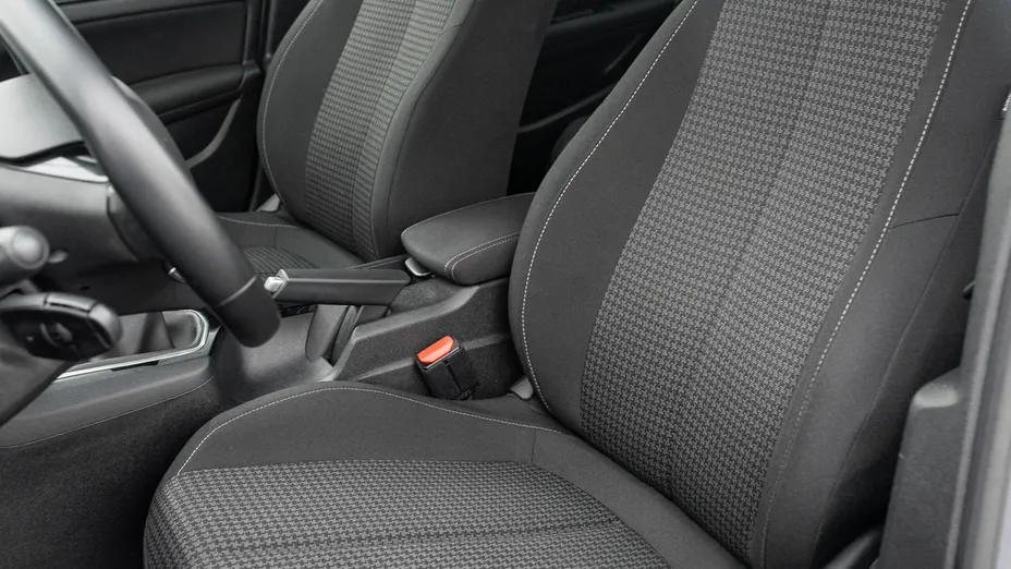 PEUGEOT 308 -