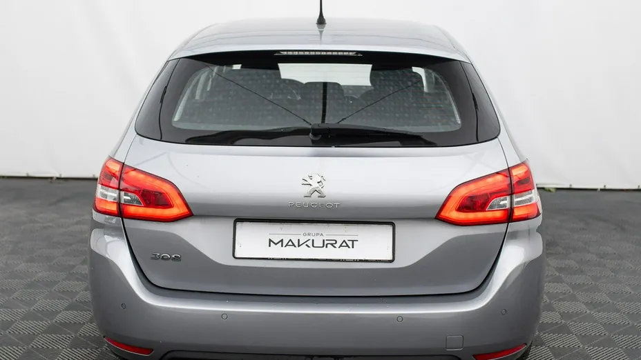 PEUGEOT 308 -