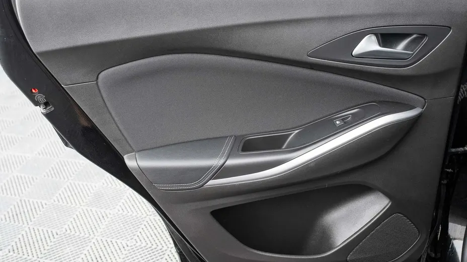 OPEL Grandland X -
