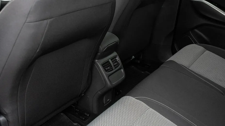 OPEL Grandland X -