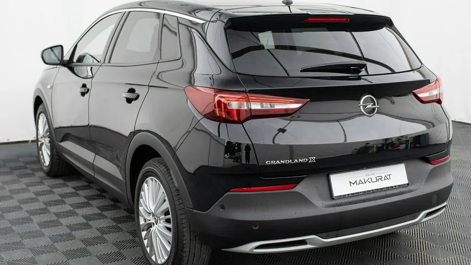 OPEL Grandland X -