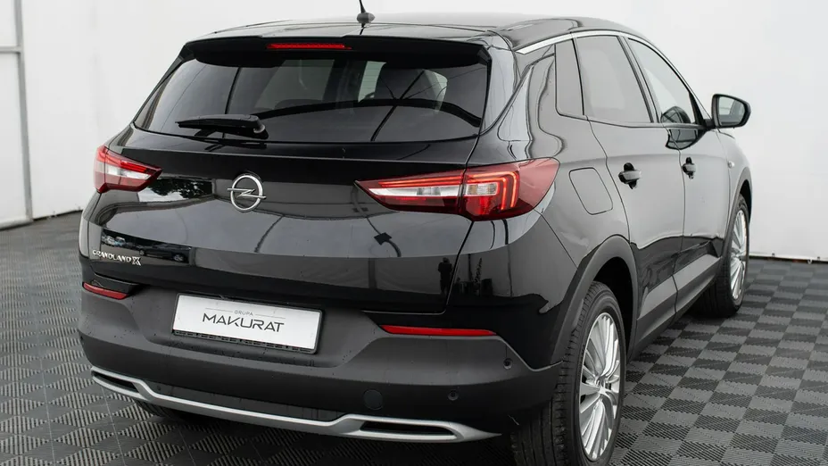 OPEL Grandland X -