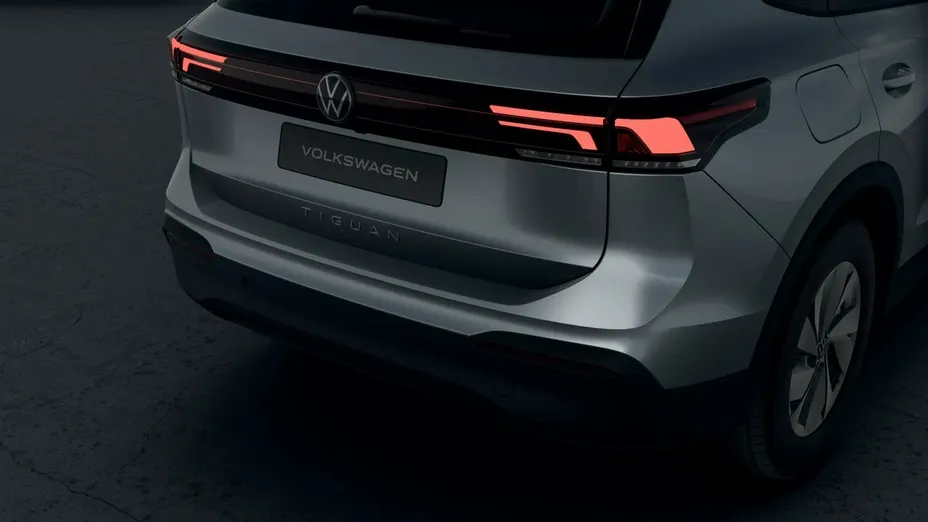 VOLKSWAGEN Tiguan -