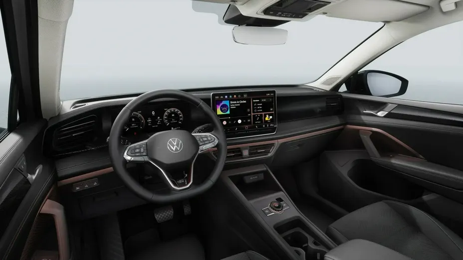 VOLKSWAGEN Tiguan -