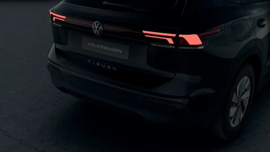 VOLKSWAGEN Tiguan -