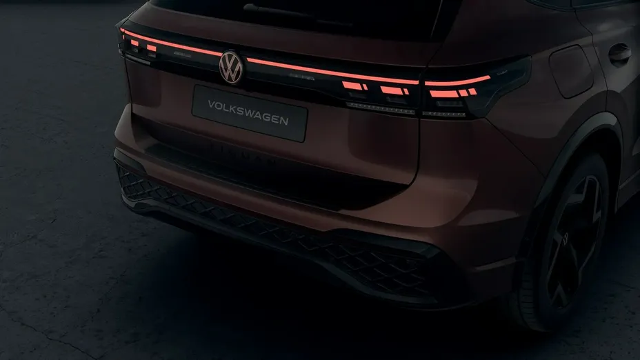 VOLKSWAGEN Tiguan -