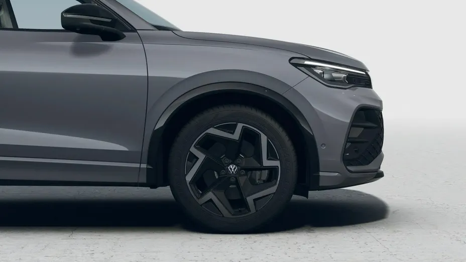 VOLKSWAGEN Tiguan -