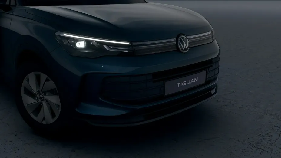 VOLKSWAGEN Tiguan -