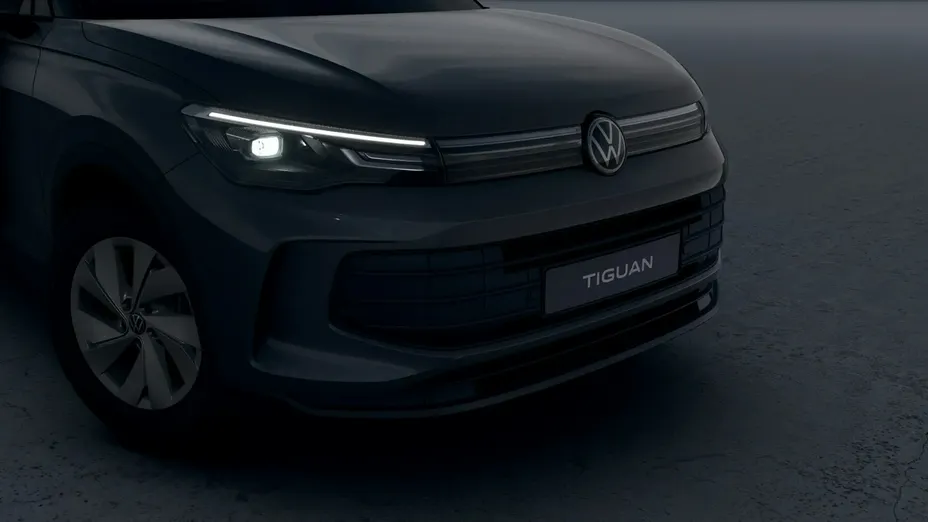 VOLKSWAGEN Tiguan -