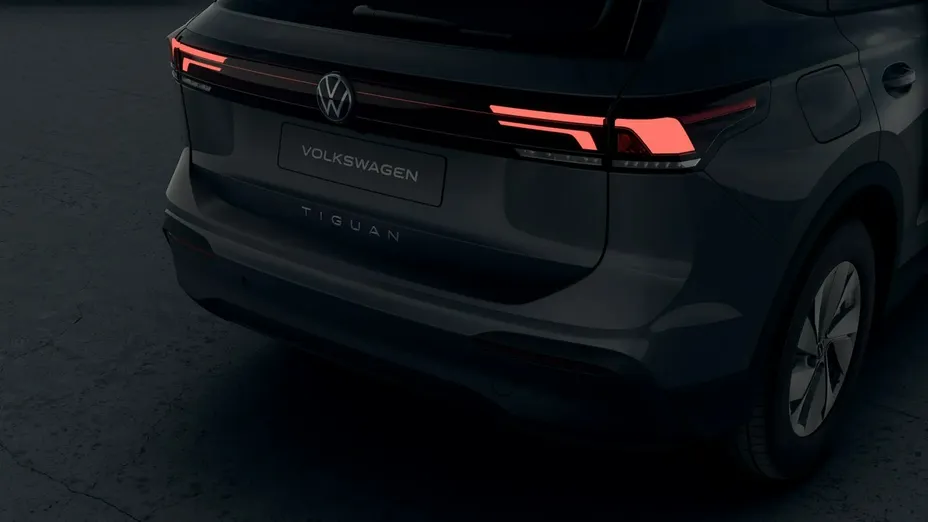 VOLKSWAGEN Tiguan -