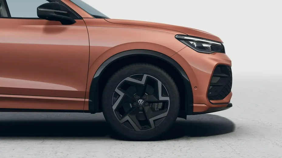 VOLKSWAGEN Tiguan -