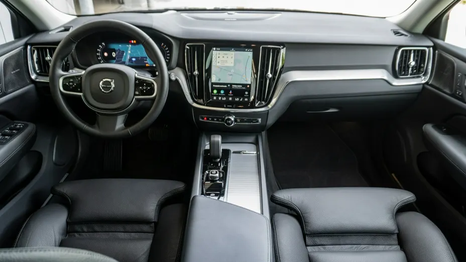VOLVO V60 -