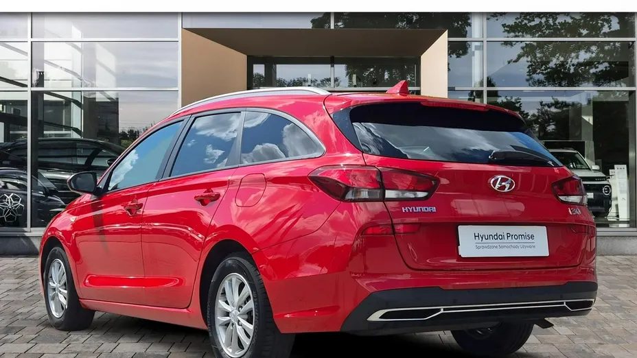HYUNDAI i30 -