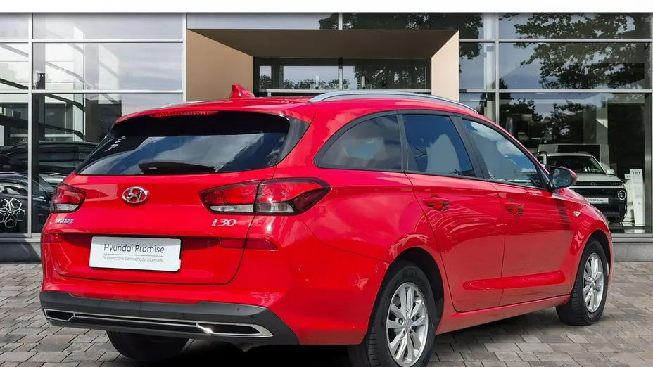 HYUNDAI i30 -
