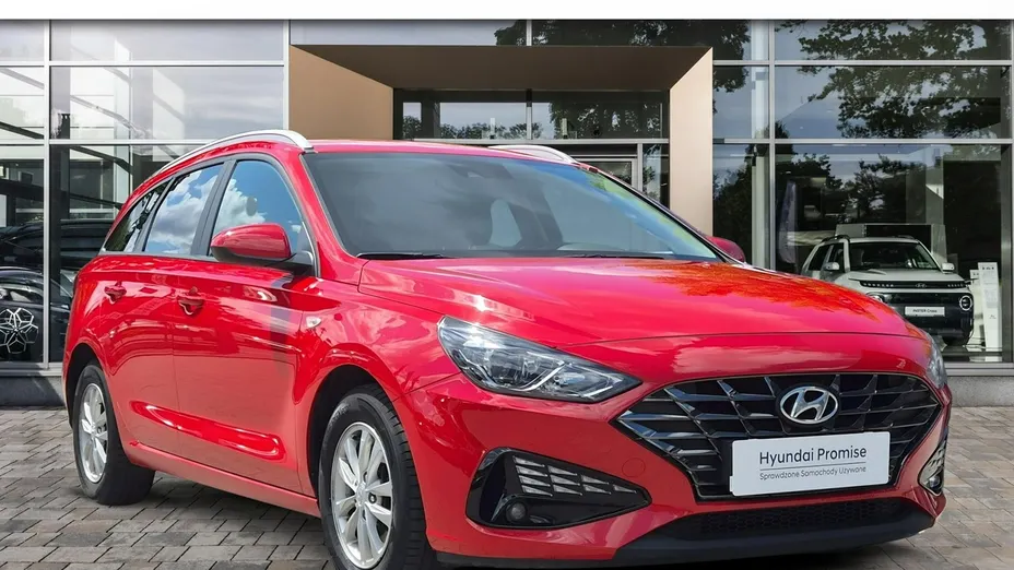HYUNDAI i30 -