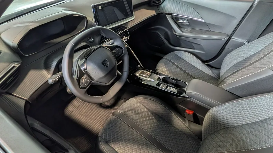 PEUGEOT 2008 -