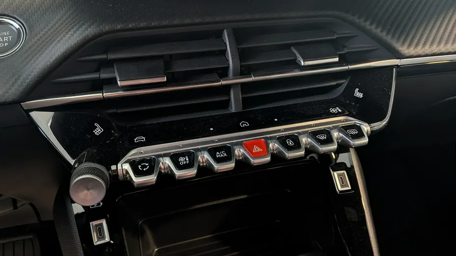 PEUGEOT 2008 -