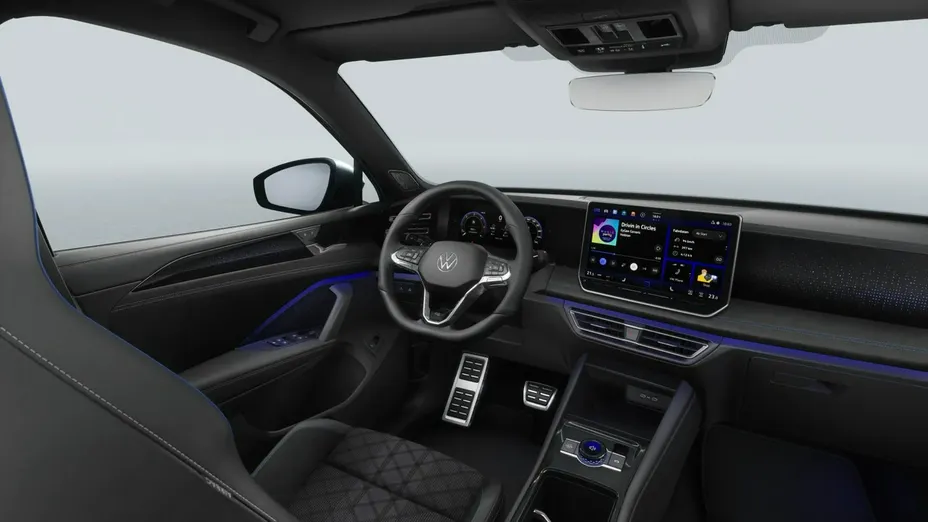 VOLKSWAGEN Tiguan -