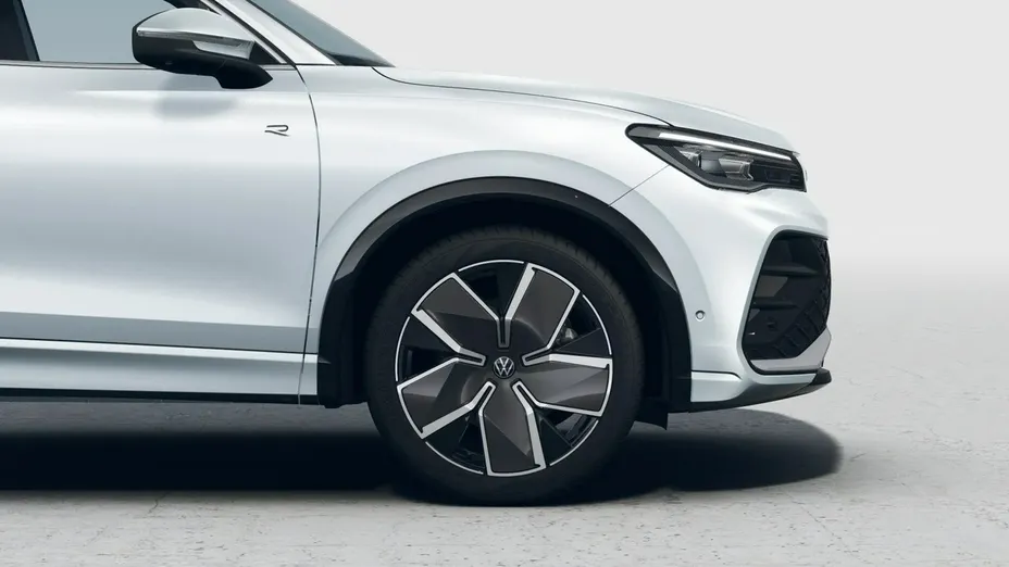 VOLKSWAGEN Tiguan -
