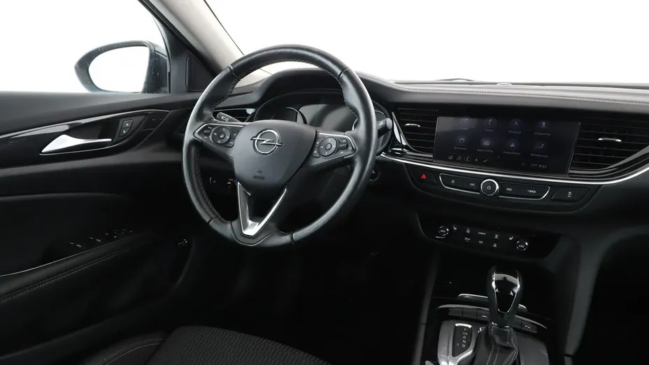 OPEL Insignia -