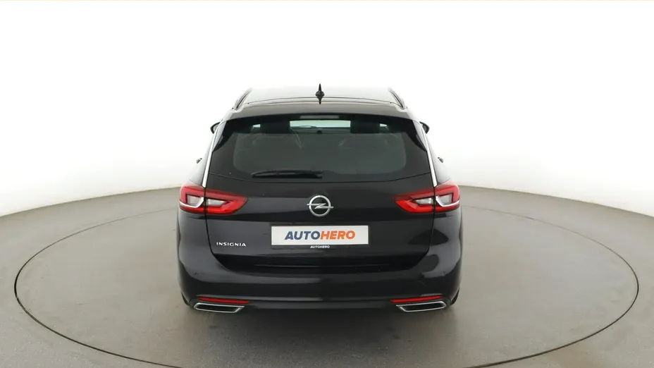 OPEL Insignia -