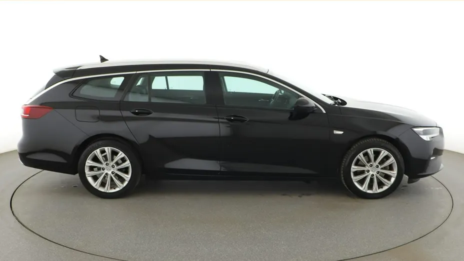 OPEL Insignia -