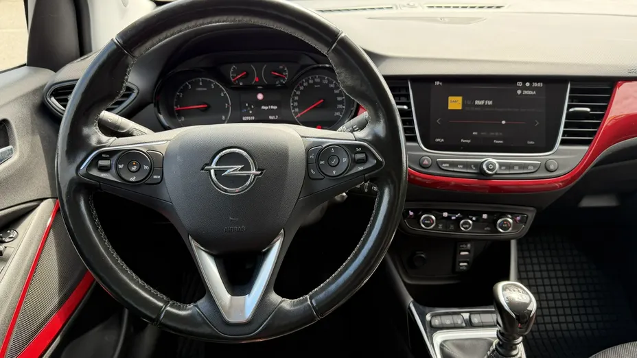 OPEL Crossland -